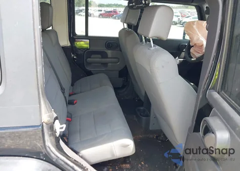 2007 Jeep Wrangler Unlimited Sahara из США, поврежденный, VIN 1J4GB59197L116690